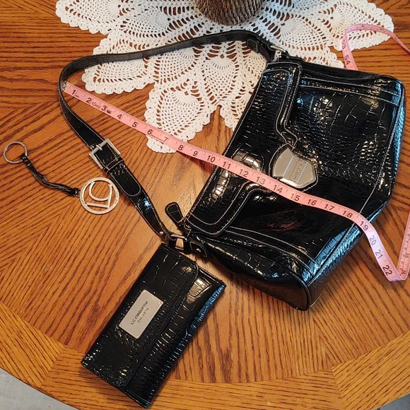 Liz Claiborne Vegan Patent Leather Purse, Wallet, Keychain Set Black - Picture 13 of 16
